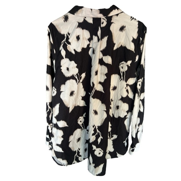 Chico’s Long Sleeve No Iron Black Floral Button Down Stretch Tunic Sz 2.5 US 14 - Picture 7 of 15